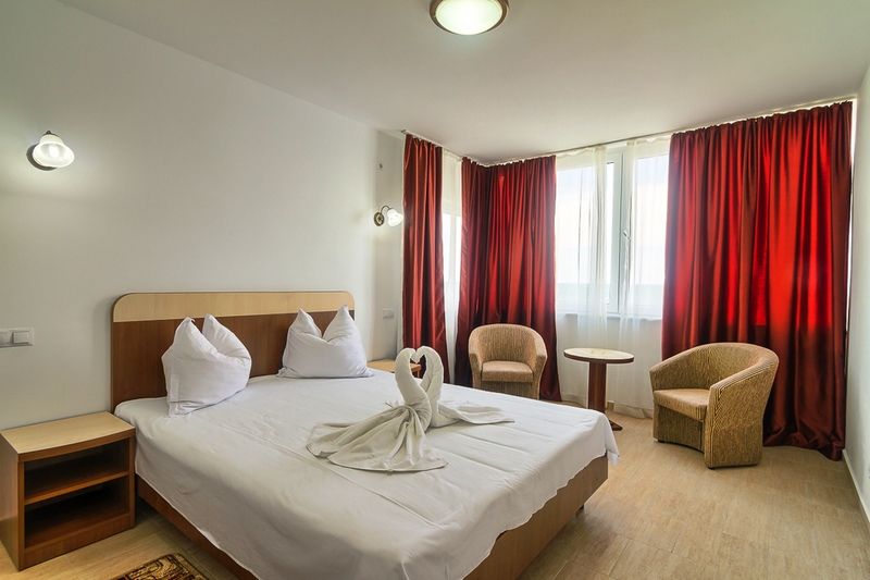 Carmen Azzuro Hotel Сатурн Екстериор снимка